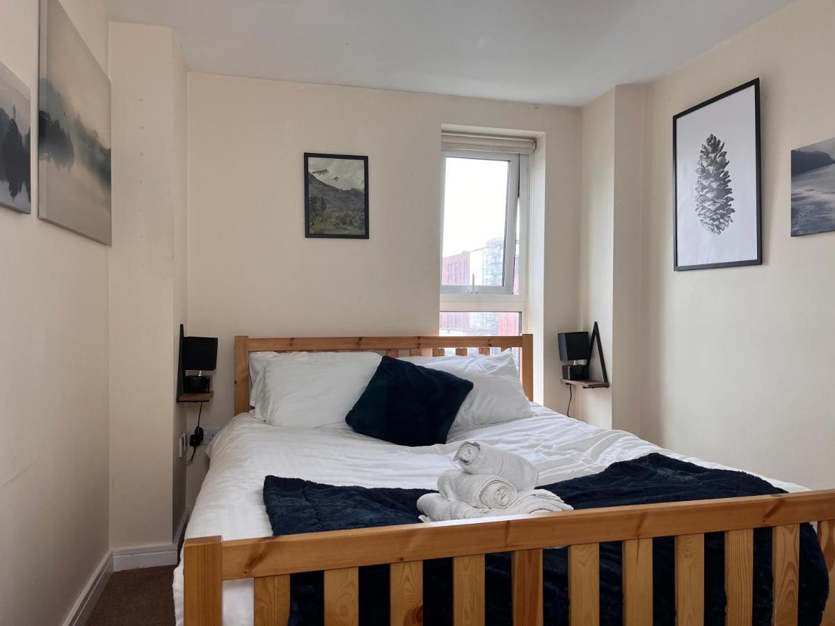 City View Spacious 2 Bed Apartment 2 Bathrooms Manchester Dış mekan fotoğraf
